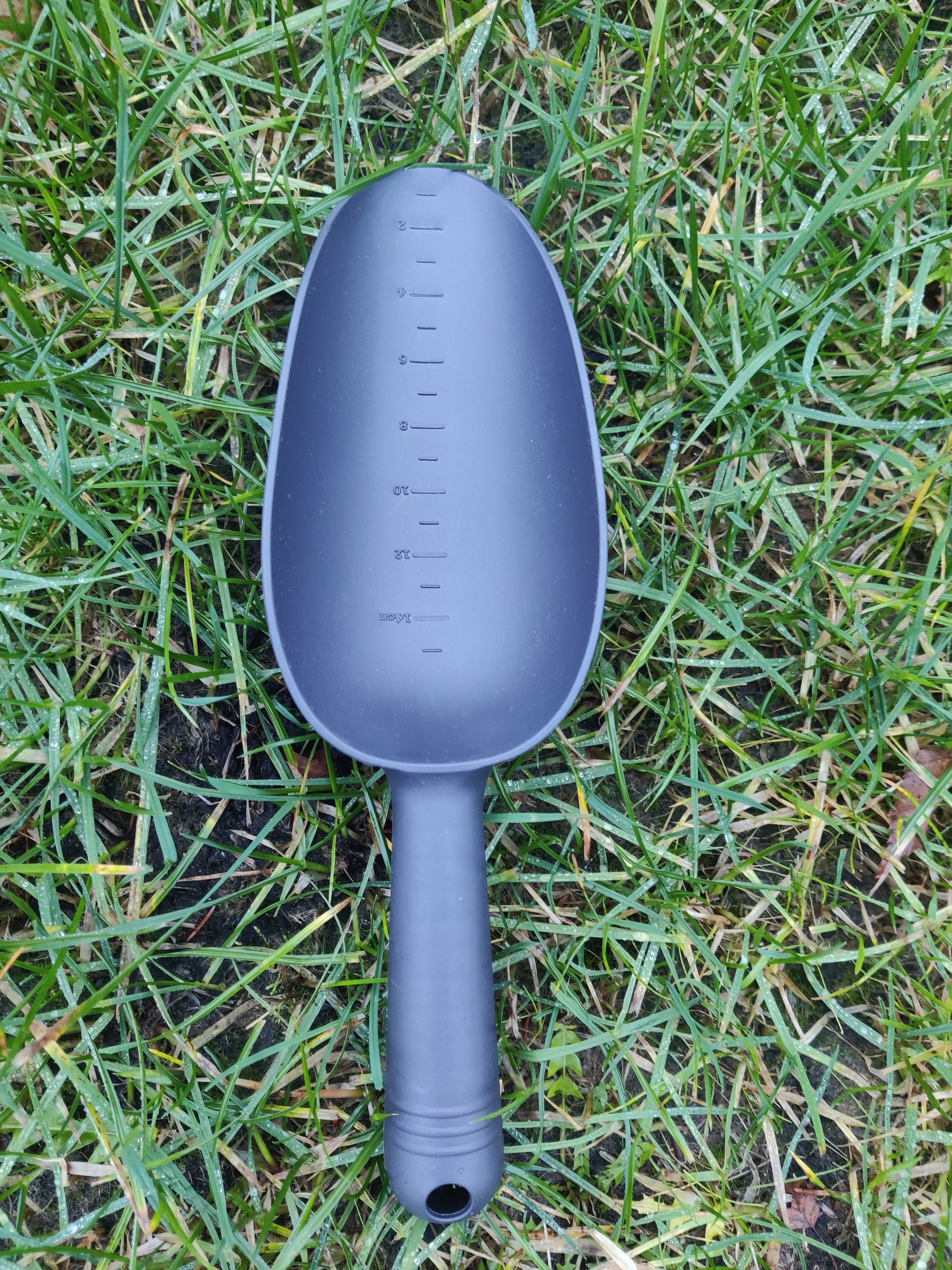 Bigger garden scoop, various colours - GroVegz